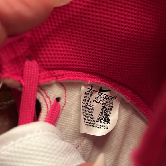 Nike high tops! - Picture 3 of 6